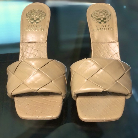 Vince Camuto Brelanie Mules - Picture 1 of 9